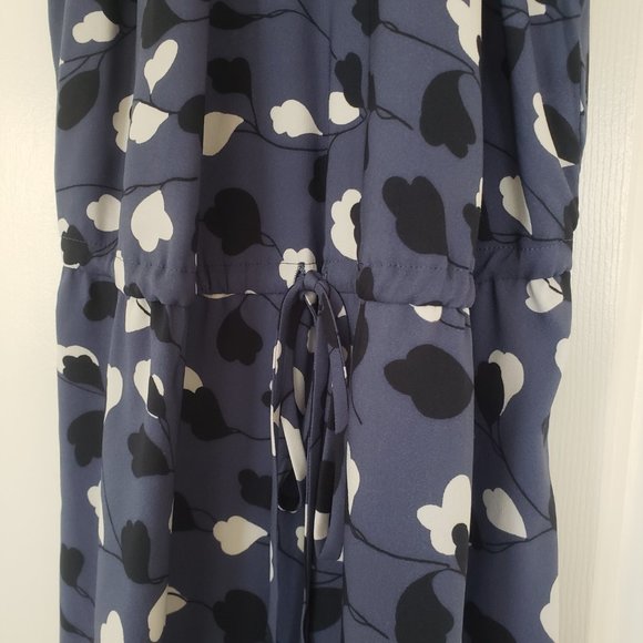 Loft Dusky Blue Floral Dress - Spaghetti straps and tie waist. Size XS - Picture 9 of 13